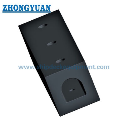 Rectangular rubber fender voor schepen en maritieme terminals